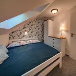 Holiday home Chaloupka U Potoka Kutna Hora