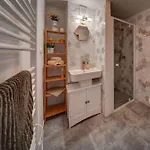 Chaloupka U Potoka