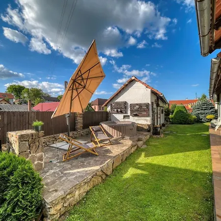 Chaloupka U Potoka * كوتنا هورا