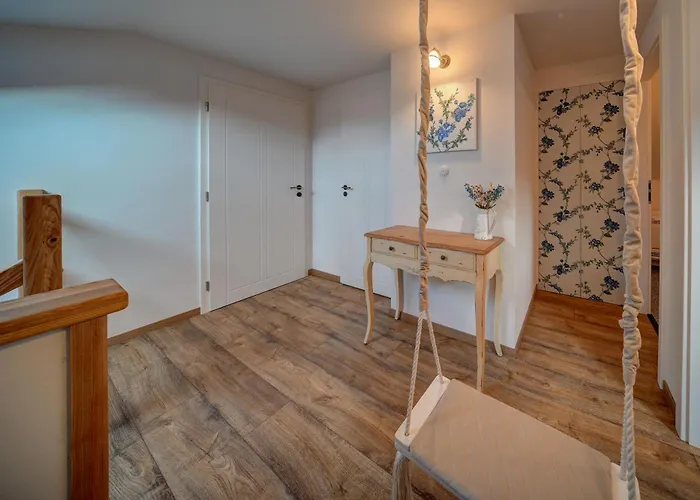 بيت للعطل Chaloupka U Potoka