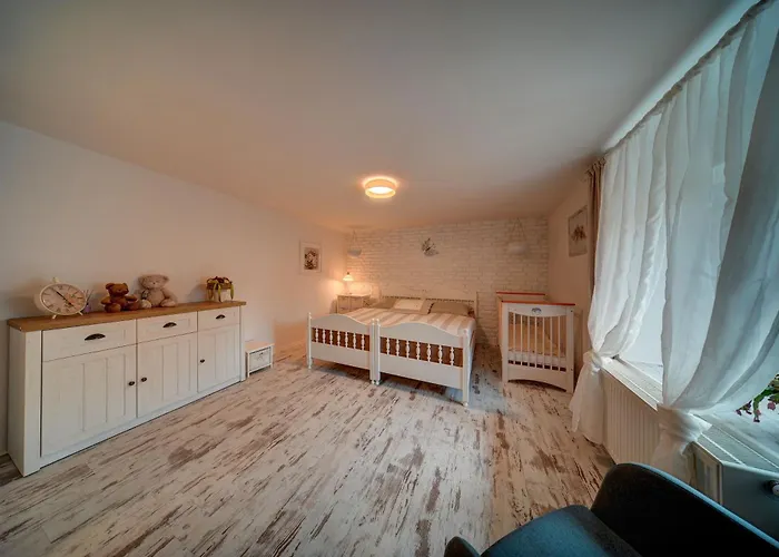 بيت للعطل Chaloupka U Potoka كوتنا هورا